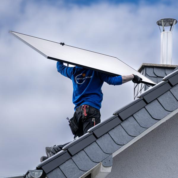 Ihr Partner für maßgeschneiderte Photovoltaikanlagen | Bentley Solar